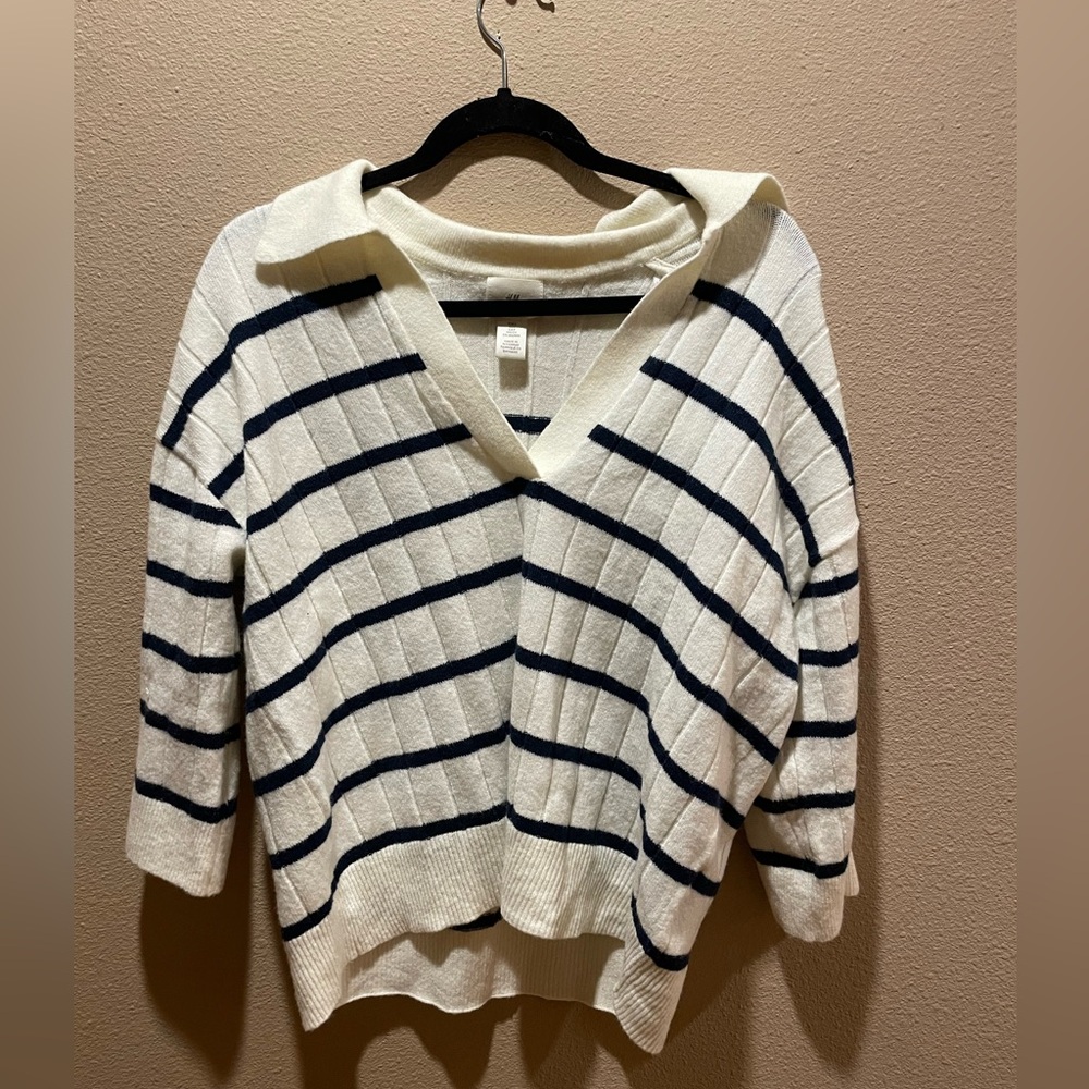 H&M collared v-neck sweater